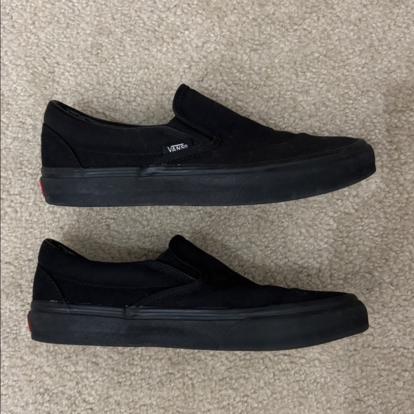 Vans Classic Black Canvas Slip-Ons - Men’s Size 6.5 - Women’s Size 8 - Picture 3 of 6